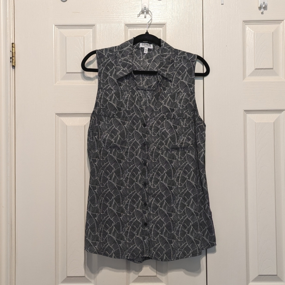 EUC Express Portofino sleeveless blouse